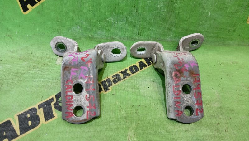 Петля дверная TOYOTA CALDINA AT211G 7A-FE 1998 передняя правая (б/у)