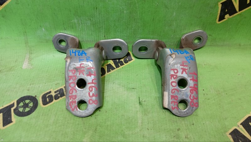 Петля дверная TOYOTA PROGRES JCG10 1JZ-FSE 2004 передняя правая (б/у)