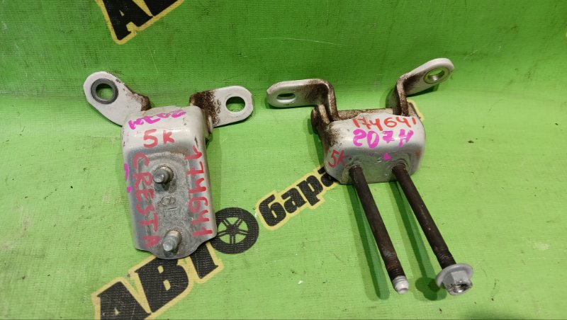 Петля дверная TOYOTA CRESTA JZX100 1JZ-GE 1997 задняя левая (б/у)