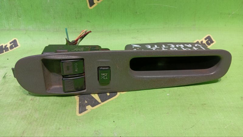 Пульт стеклоподъемника NISSAN VANETTE SK82VN F8 2007 передний правый (б/у)