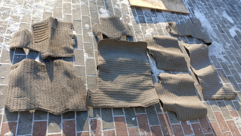 Коврики комплект MITSUBISHI GRANDIS NA4W 4G69 2004 (б/у)