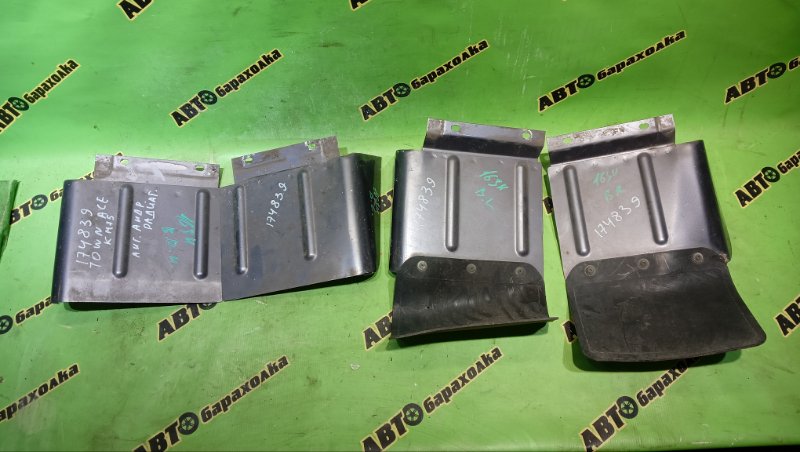 Брызговик TOYOTA TOWN ACE KM75 7K-E 1999 задний (б/у)