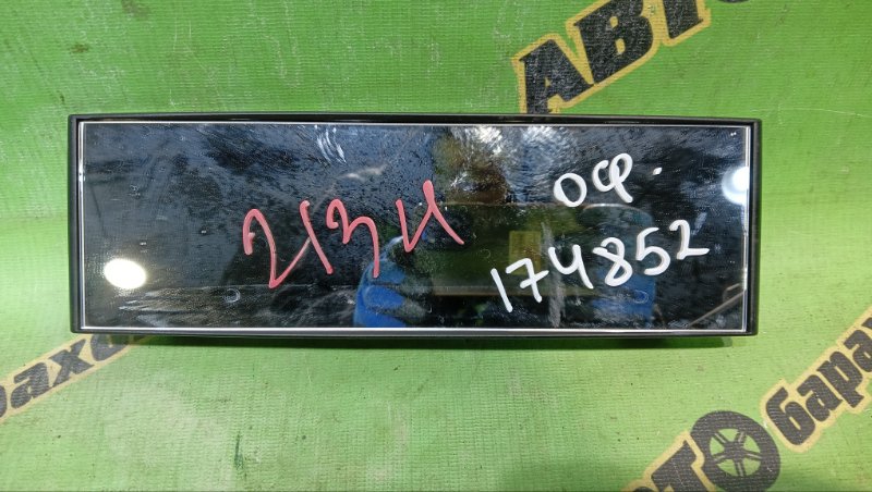 Накладка на зеркало TOYOTA WISH ZNE10G 1ZZ-FE 2005 (б/у)