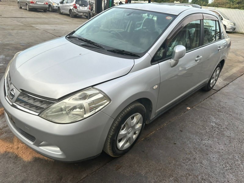 Дверь NISSAN TIIDA LATIO SC11 HR15 2008 передняя левая (б/у)