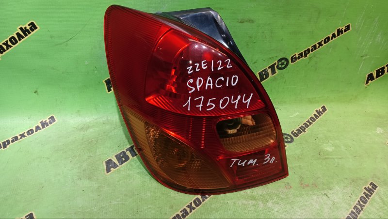 Стоп TOYOTA COROLLA SPACIO ZZE122 1ZZ-FE 2002 левый (б/у)