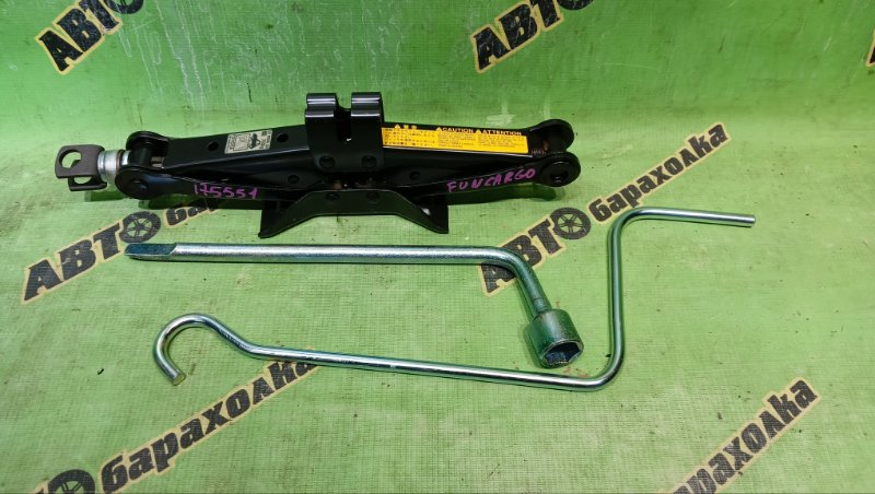 Поддомкратник TOYOTA FUNCARGO NCP20 2NZ-FE 2000 (б/у)