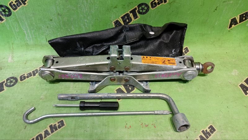 Поддомкратник NISSAN LIBERTY PNM12 SR20(DE) 2001 (б/у)