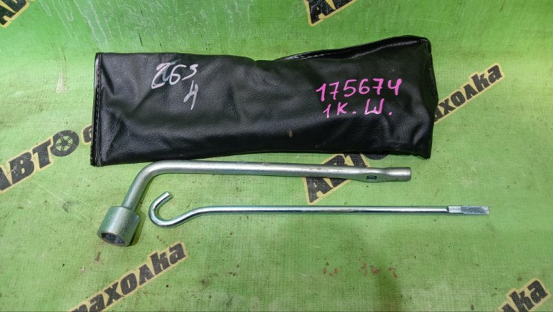 БАЛОННИК NISSAN TIIDA LATIO SC11 HR15 2011 (б/у)