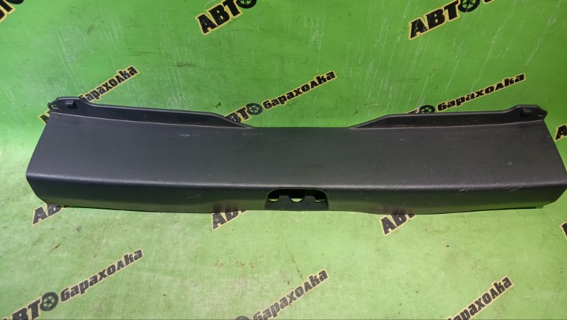 Накладка замка багажника HONDA CAPA GA4 D15B 2000 (б/у)