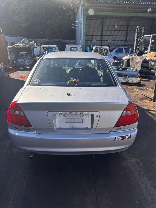 Крышка багажника MITSUBISHI MIRAGE CK2A 4G15 2000 (б/у)