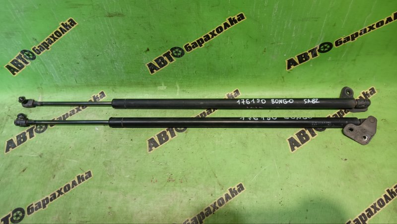 Амортизатор задней двери MAZDA BONGO SK82VM F8 2004 (б/у)