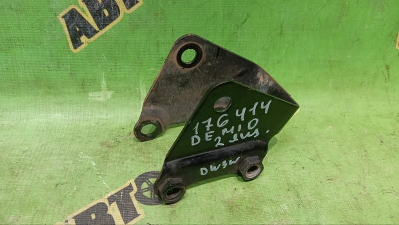 Крепление подушки двс MAZDA DEMIO DW3W B3 2002 заднее (б/у)