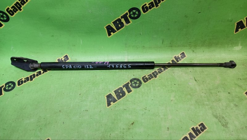 Амортизатор задней двери TOYOTA COROLLA SPACIO ZZE122 1ZZ-FE 2002 правый (б/у)