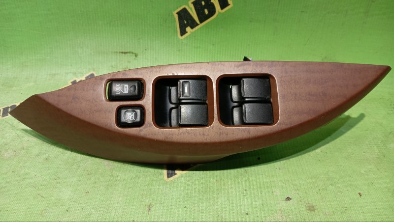 Пульт стеклоподъемника MITSUBISHI GRANDIS NA4W 4G69 2004 передний правый (б/у)