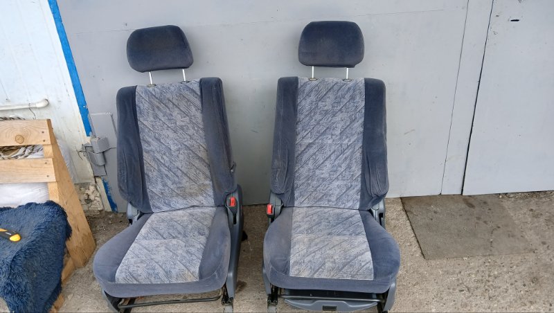 Сидение TOYOTA Land Cruiser Prado VZJ95 5VZ-FE 1998 переднее (б/у)