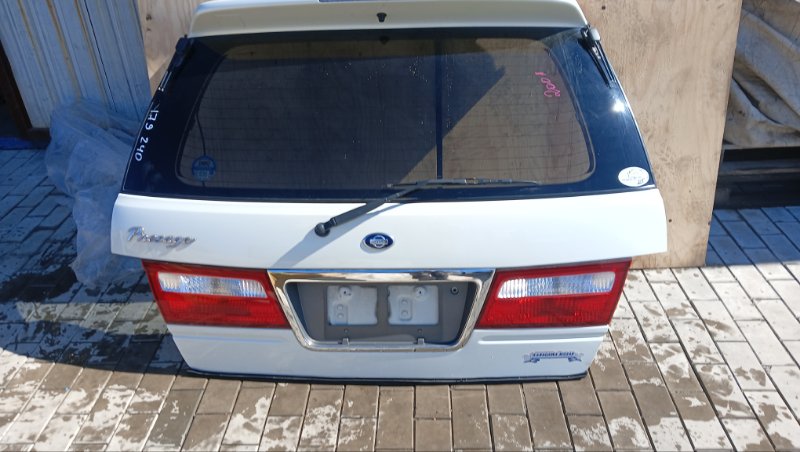 Дверь 5-я NISSAN PRESAGE U30 KA24(DE) 1999 (б/у)