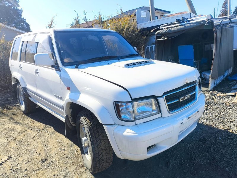 Крыло ISUZU BIGHORN UBS73GW 4JX1 1998 переднее правое (б/у)