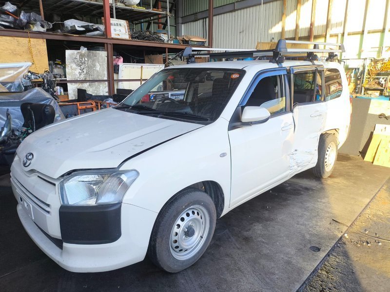 Крыло TOYOTA PROBOX NHP160V 1NZ-FXE 2024 переднее левое (б/у)
