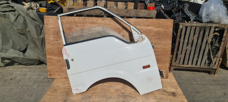 Дверь MAZDA BONGO SK82T F8 2007 передняя правая (б/у)