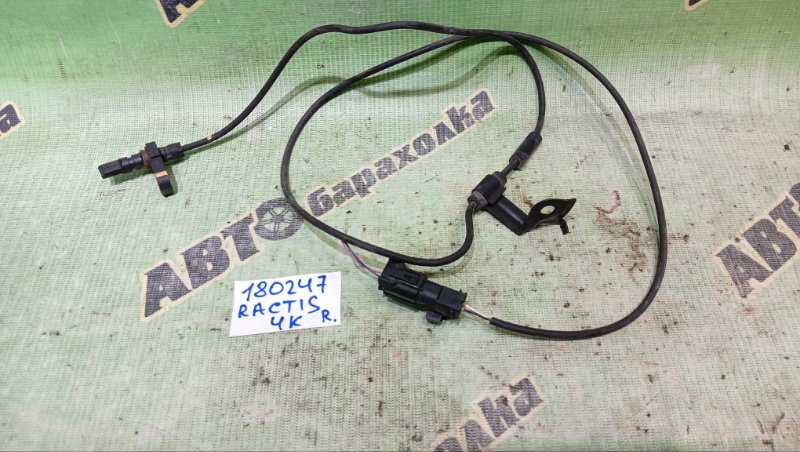 Датчик abs TOYOTA RACTIS NCP120 1NZ-FE 2015 передний правый (б/у)