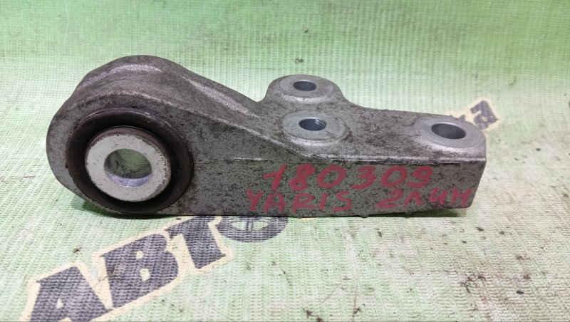 Крепление подушки двс TOYOTA YARIS MXPH10 M15A - FXE 2020 заднее (б/у)