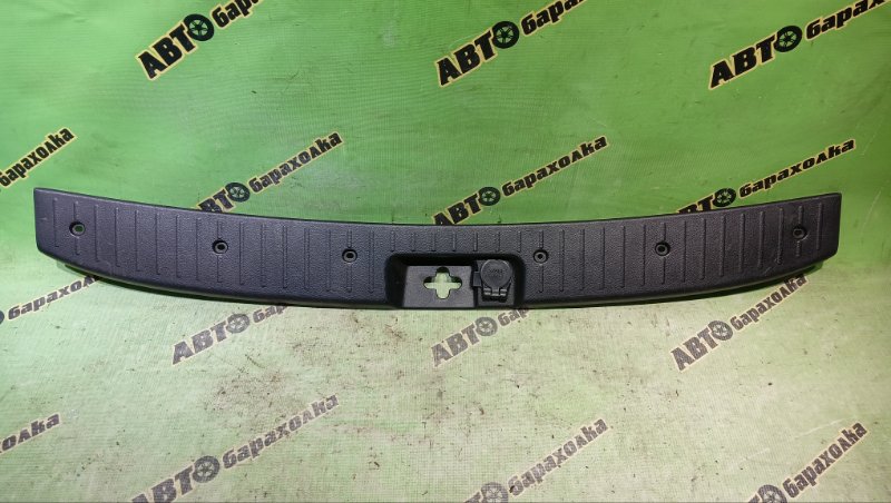Накладка замка багажника TOYOTA PROBOX NHP160V 1NZ-FXE 2024 (б/у)