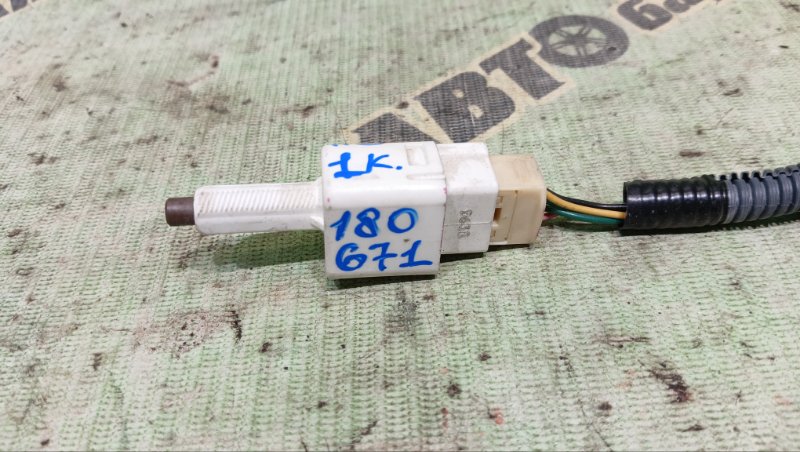 ЛЯГУШКА ТОРМОЗНАЯ TOYOTA IST NCP110 1NZ-FE 2009 (б/у)