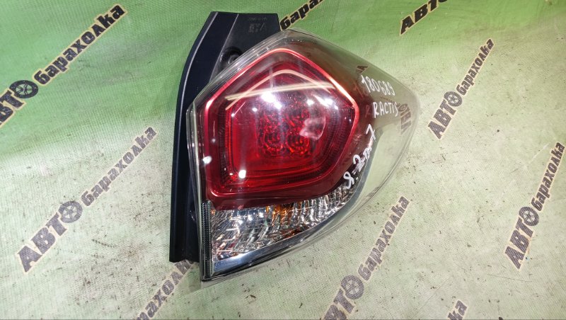 Стоп TOYOTA RACTIS NCP120 1NZ-FE 2015 правый (б/у)