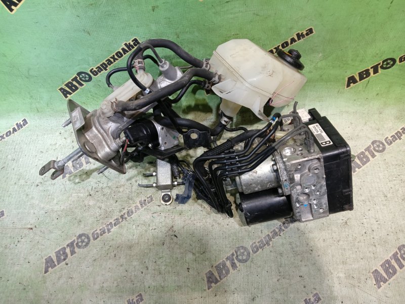 Блок ABS TOYOTA PRIUS NHW20 1NZ-FXE 2007 (б/у)