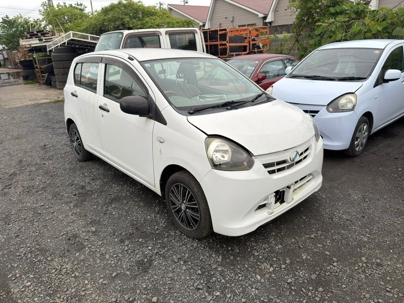 Крыло DAIHATSU MIRA E:S LA300S KF-VE3 2013 переднее правое (б/у)