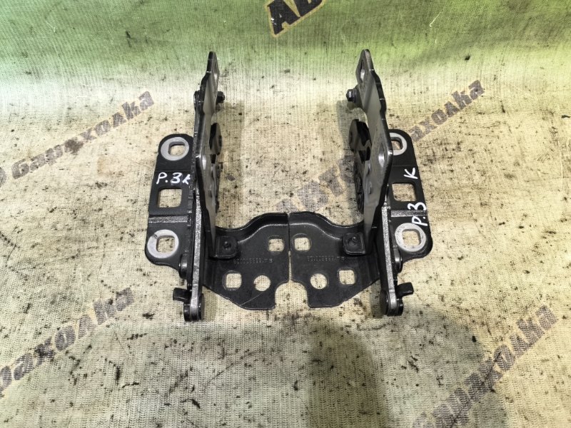 Петля капота Mercedes-Benz GL-Class GL63 AMG 166.874 157.982 2014 (б/у)