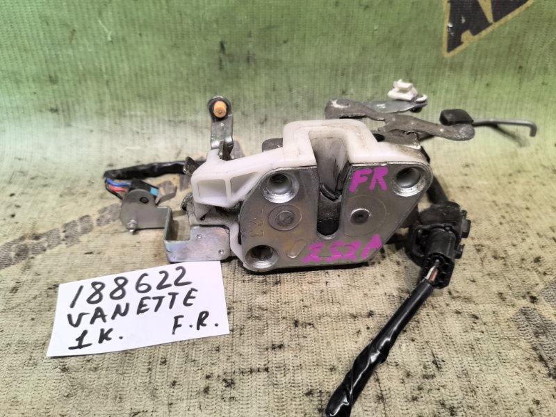 Замок двери NISSAN VANETTE SK82VN F8 2008 передний правый (б/у)