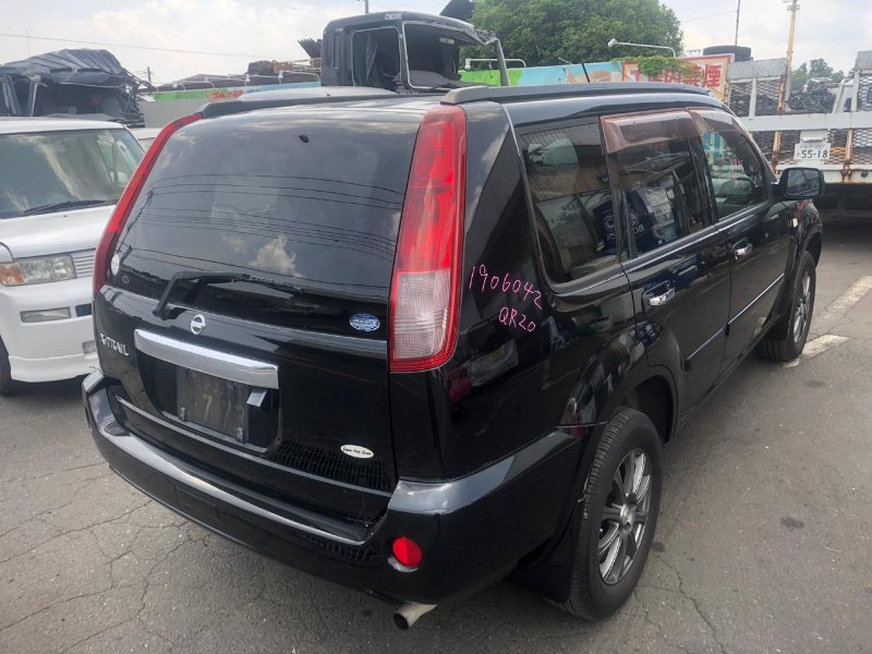 Nissan x trail nt30. Ниссан х Трейл в разбор НТ 30.