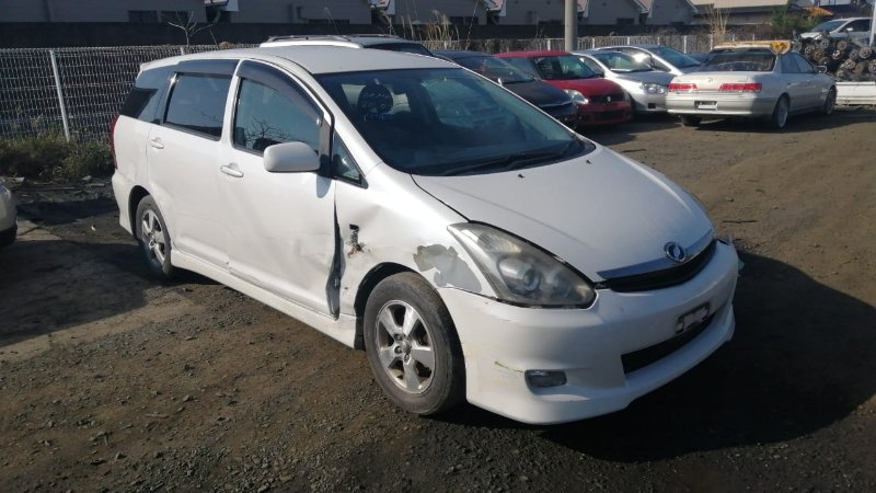 Toyota Wish zne10.