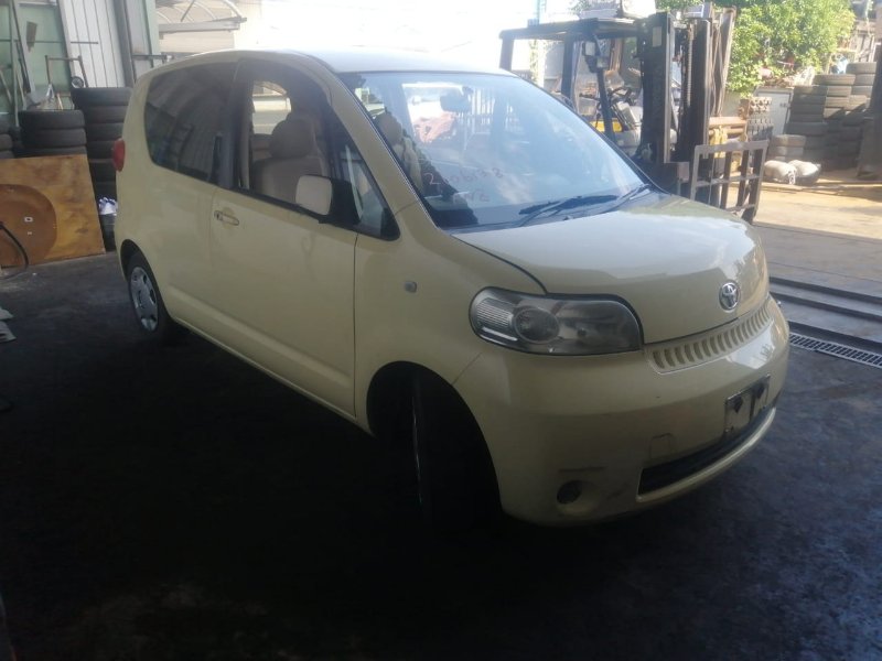 Автомобиль TOYOTA PORTE NNP11 1NZ-FE 2004 года в разбор