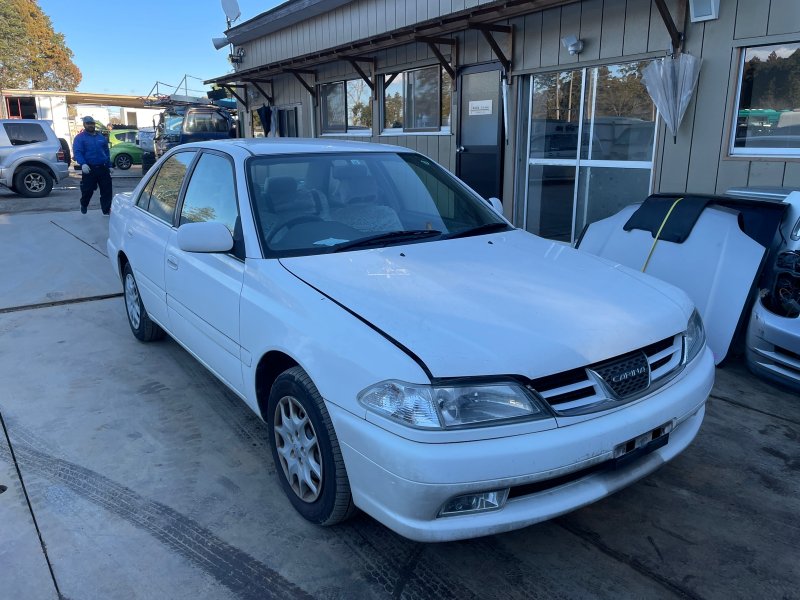 Автомобиль TOYOTA CARINA AT211 7A-FE 1999 года в разбор