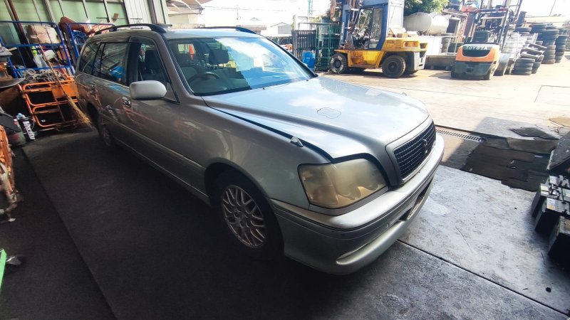 Автомобиль TOYOTA CROWN JZS171 1JZ-GE 2000 года в разбор