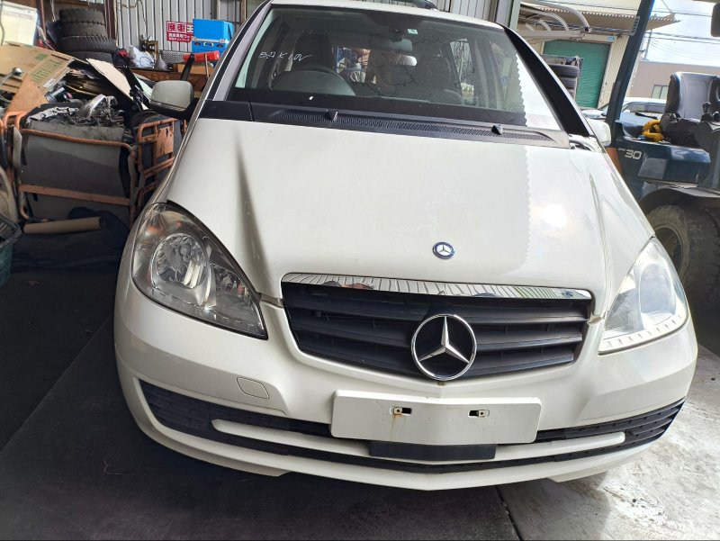 Автомобиль Mercedes-Benz A-Class A 180 W169 M266E17 2011 года в разбор