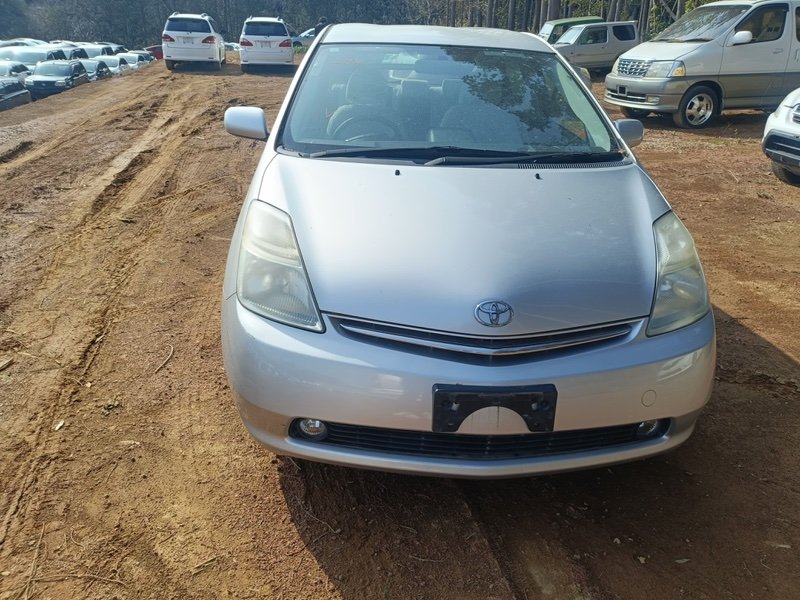 Автомобиль TOYOTA PRIUS NHW20 1NZ-FXE 2006 года в разбор