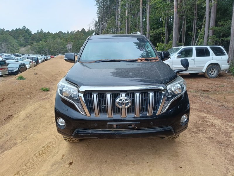 Автомобиль TOYOTA Land Cruiser Prado TRJ150 2TR-FE 2014 года в разбор