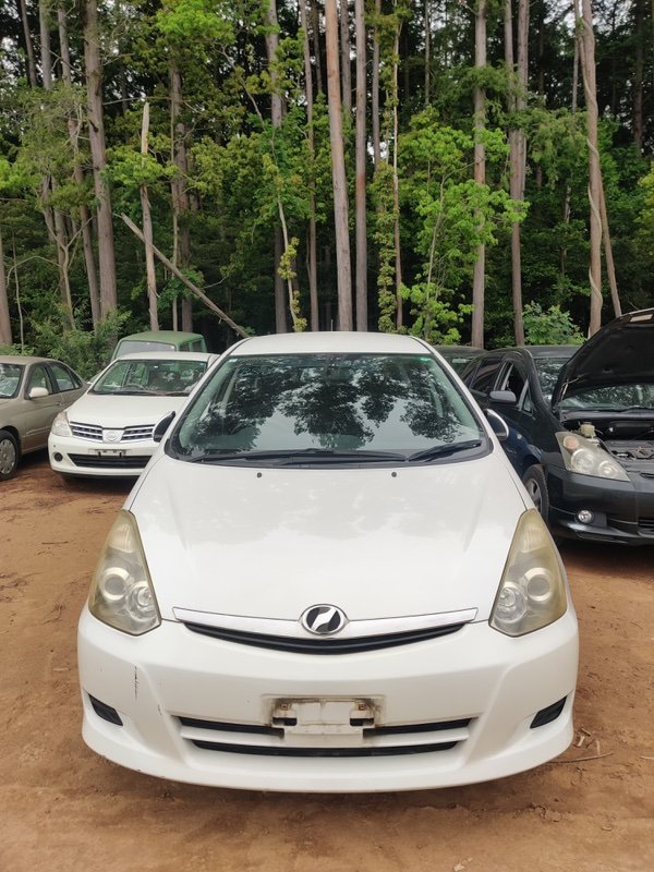 Автомобиль TOYOTA WISH ZNE10 1ZZ-FE 2006 года в разбор