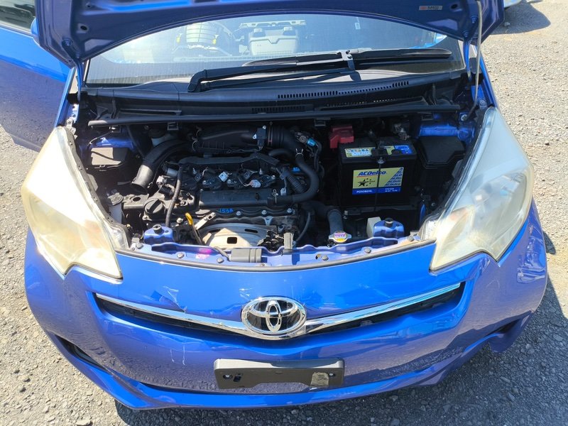 Автомобиль TOYOTA RACTIS NSP120 1NR -FE 2011 года в разбор