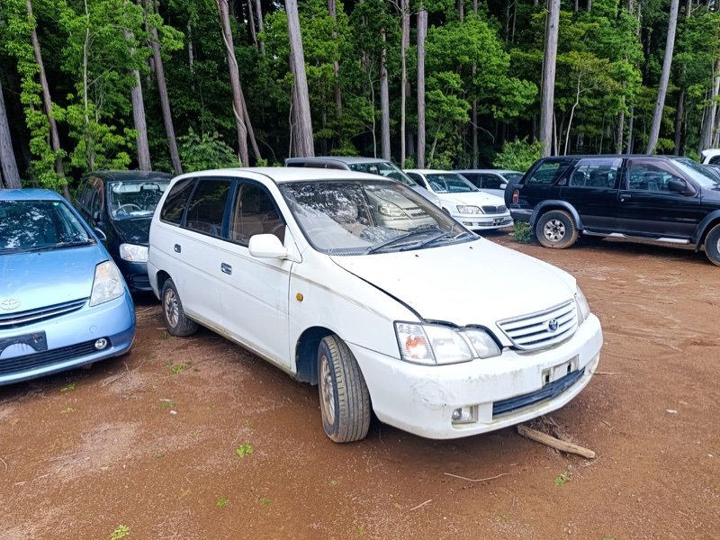 Автомобиль TOYOTA GAIA SXM10 3S-FE 2000 года в разбор