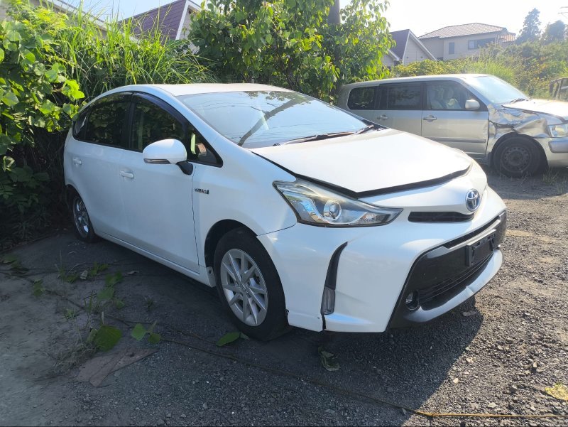 Автомобиль TOYOTA PRIUS ALPHA ZVW41 2ZR-FXE 2015 года в разбор