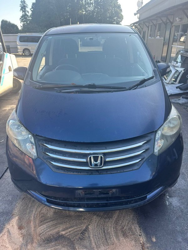 Автомобиль HONDA FREED GB3 L15A 2009 года в разбор