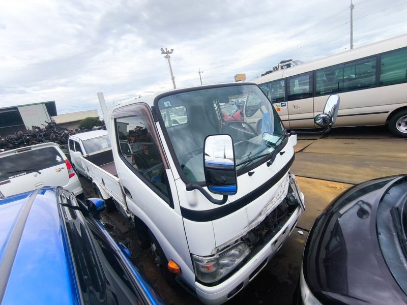 Автомобиль TOYOTA DYNA KDY231 1KD-FTV 2015 года в разбор