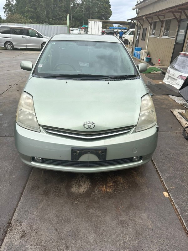 Автомобиль TOYOTA PRIUS NHW20 1NZ-FXE 2006 года в разбор
