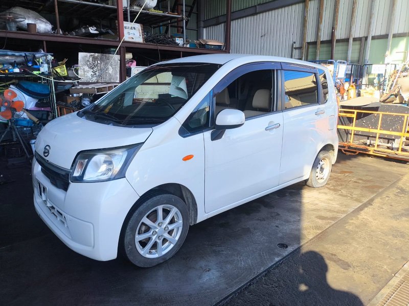Автомобиль DAIHATSU MOVE LA100S KF-VE3 2013 года в разбор
