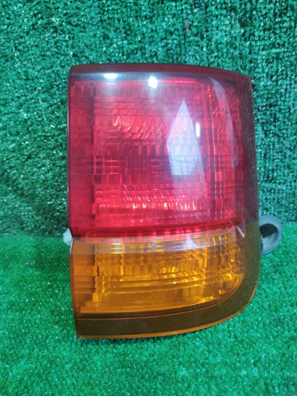 Стоп-сигнал Nissan Elgrand AVWE50 QD32ETI 1998 задний правый (б/у)