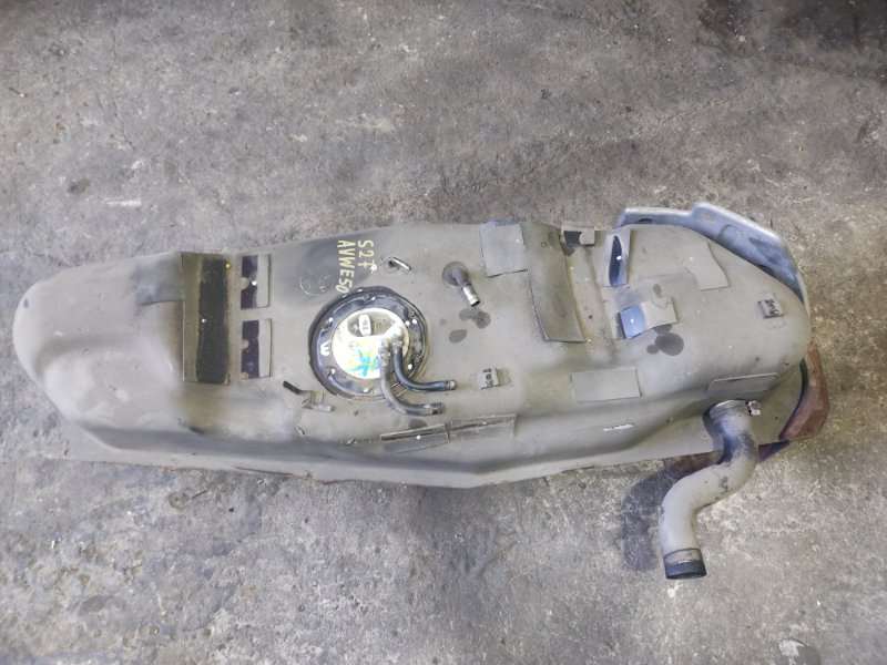Бензобак Nissan Elgrand AVWE50 QD32ETI 1998 (б/у)